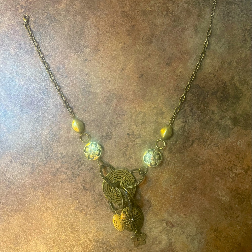 Lovely faux gold necklace with lobster clasp for a night on the town.